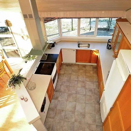 Holiday home Three-bedroom Holiday In 8 *